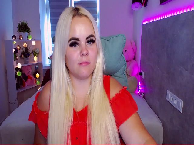 Live sex webcam photo for Jenni__fer #252717047