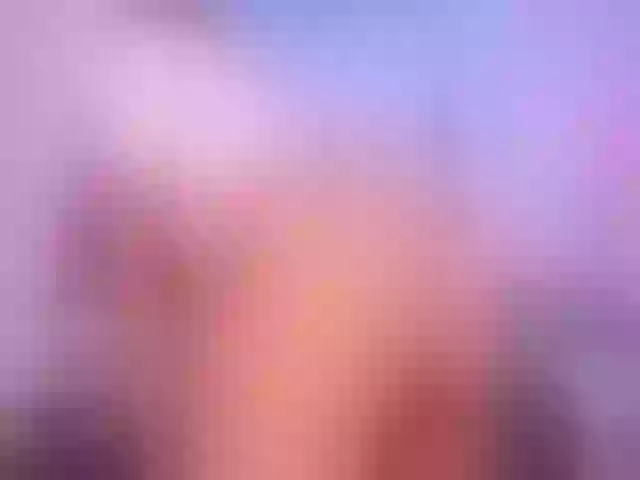 Live sex webcam photo for BeautyAngel18 #258466836