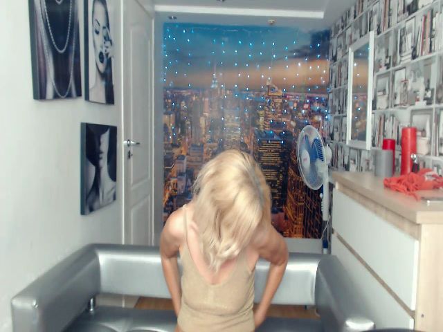 Live sex webcam photo for Lovely_della #254593995