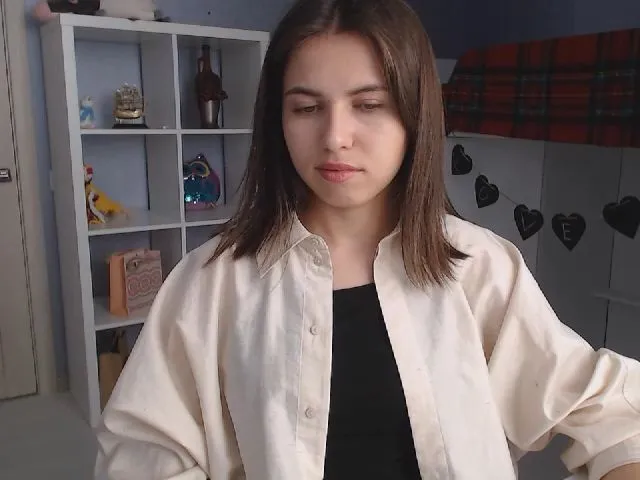 Live sex webcam photo for YourrAngell #256202293