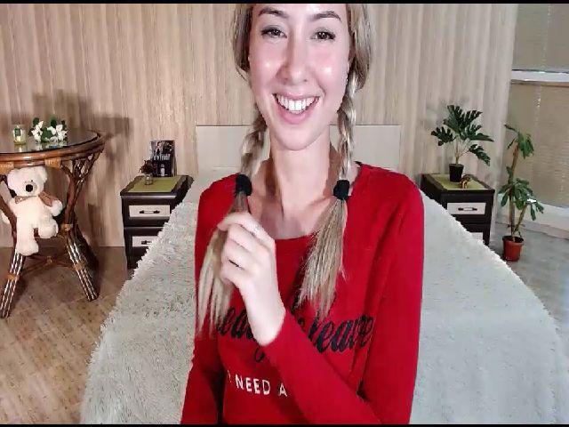 Live sex webcam photo for EstelleLauder #252848094