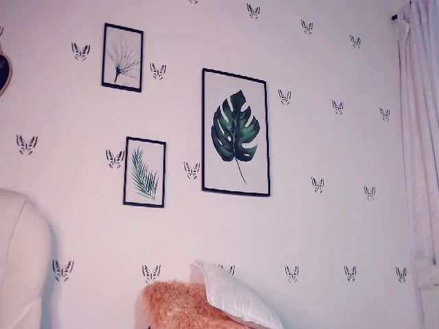 Live sex webcam photo for Tamy_bennett #262133935