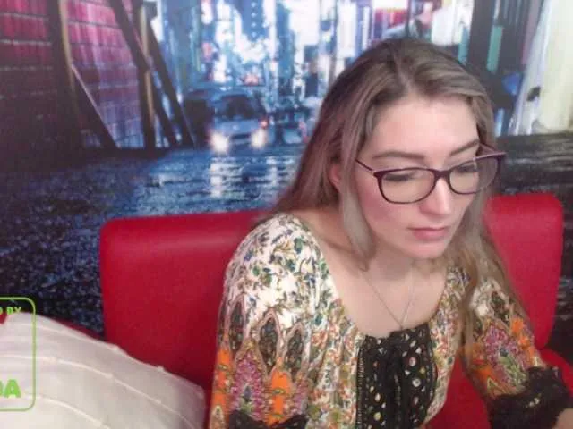 Live sex webcam photo for jeniferblanco #249117196