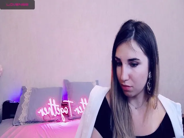 Live sex webcam photo for AnastashaGray #253751207