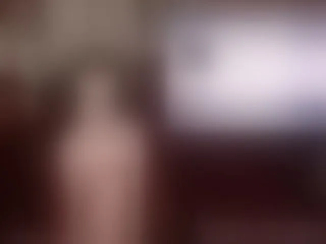 Live sex webcam photo for EmberBurns #258461052