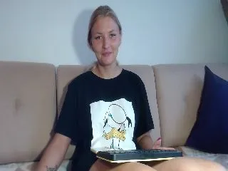 Live sex webcam photo for UrBlack_Kitty #252103149