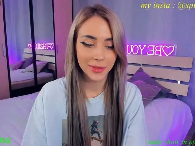 Live sex webcam photo for KaprinaGirrs #241203412