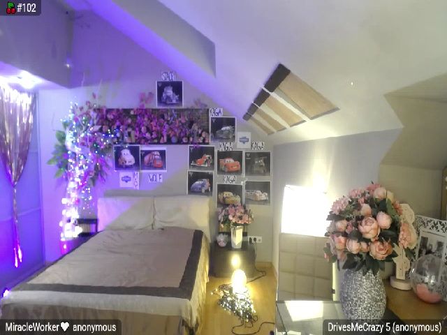 Live sex webcam photo for StaceyAdams #255763561