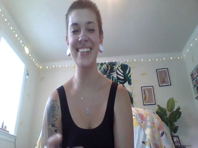 Live sex webcam photo for PonyoLovesHam #262200928