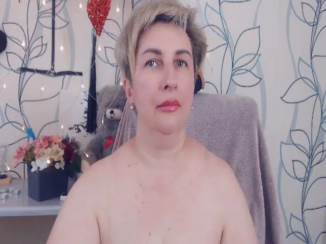 Live sex webcam photo for DepravedMadam #252451697