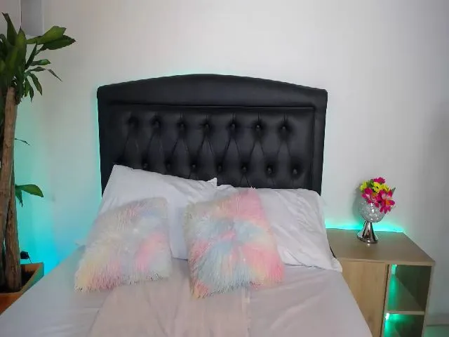 Live sex webcam photo for Mairerf #254818296