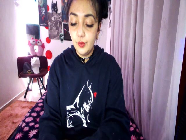 Live sex webcam photo for Sexy_lolas #259170308