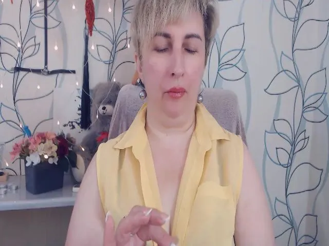 Live sex webcam photo for DepravedMadam #253662669