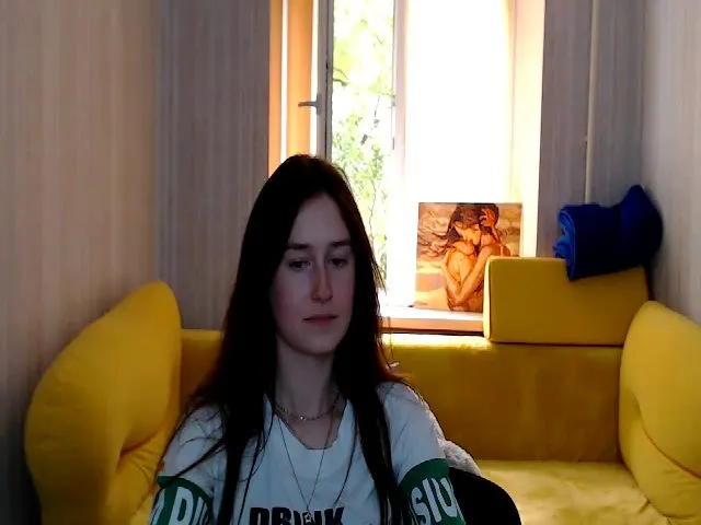 Live sex webcam photo for Honey_dream #260608227