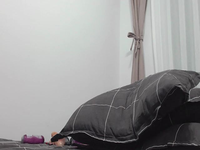 Live sex webcam photo for Alishaboobs #259289454