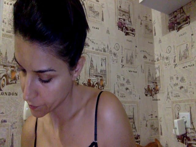 Live sex webcam photo for JolyBoss #265101286