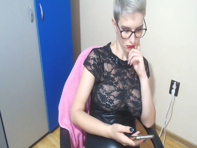 Live sex webcam photo for Miss_Judith #253503453