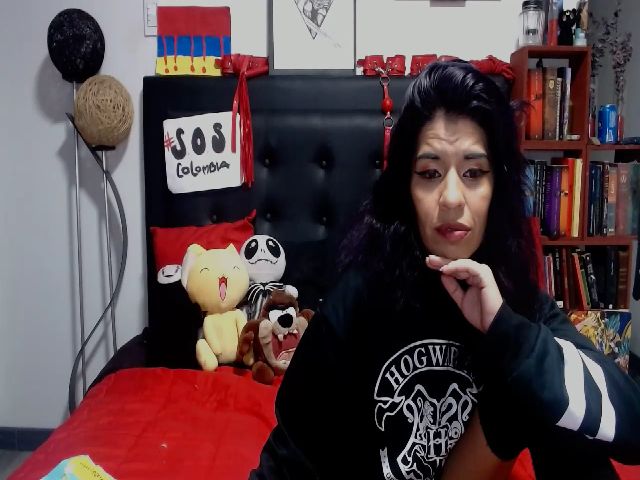 Live sex webcam photo for MilfKatty #256703622