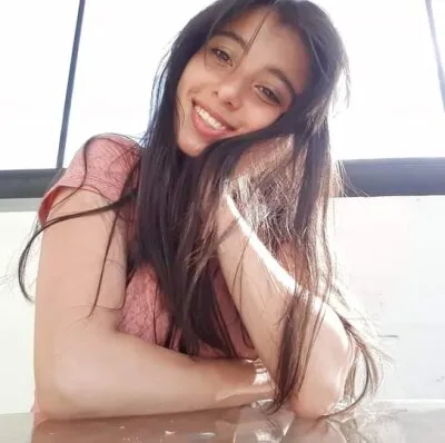 Live sex webcam photo for zaira_02 #241454588
