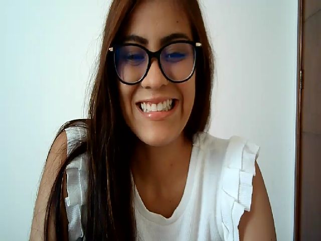 Live sex webcam photo for Elzarobberts #260034779