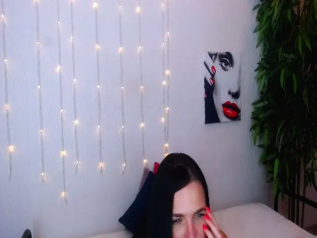 Live sex webcam photo for Laura_Smith #264812329
