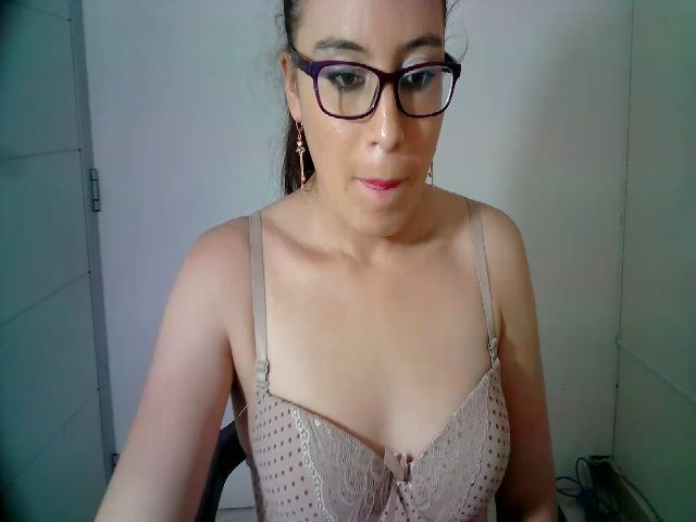 Live sex webcam photo for Allisonmt72 #265192958