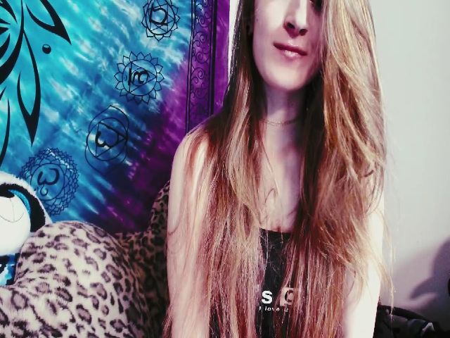 Live sex webcam photo for H3llok1tty #253702934