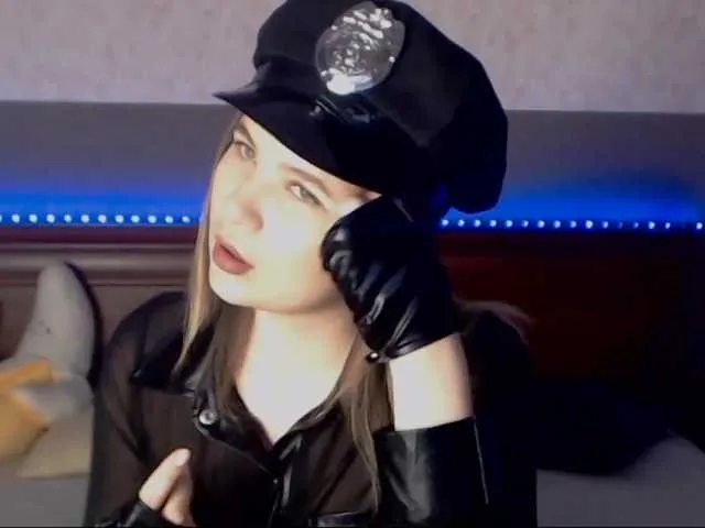 Live sex webcam photo for HollyMays #241405154