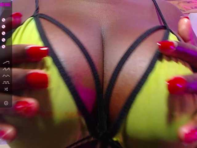 Live sex webcam photo for sarayjackson #254319666