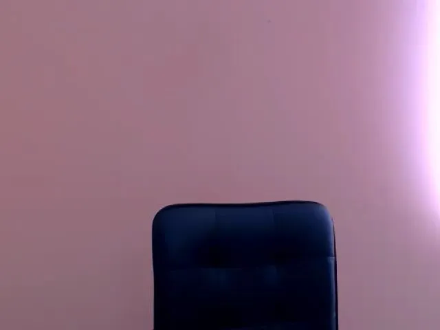 Live sex webcam photo for KailyMey #252515537