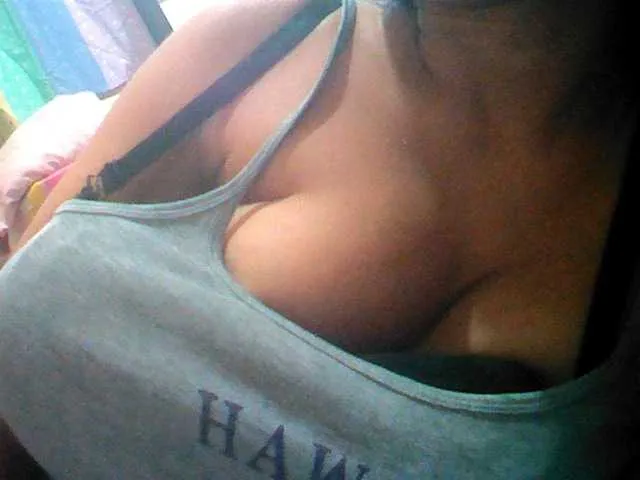 Live sex webcam photo for BarbieBigTits #241188317