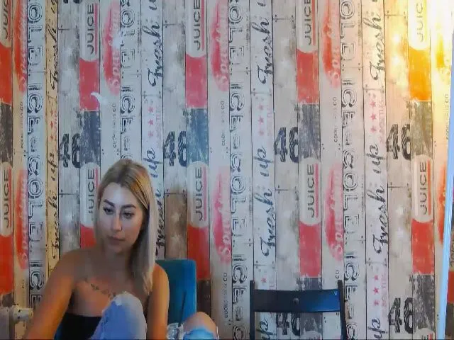 Live sex webcam photo for RubbyKalifha #264851559