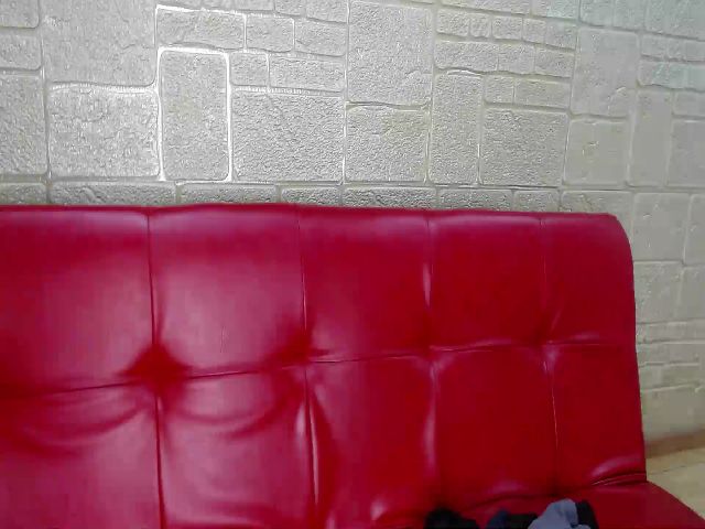 Live sex webcam photo for Arianatylerr #257693246