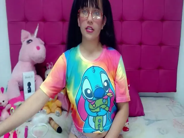 Live sex webcam photo for Pink_queenn #259781362