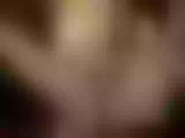 Live sex webcam photo for WildestKitten #257169086