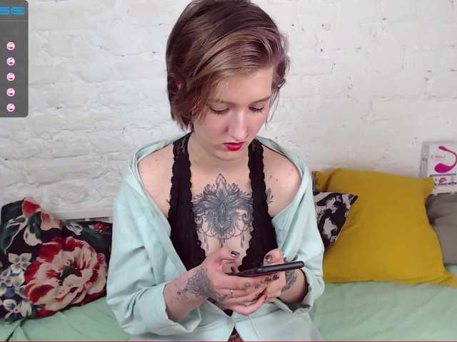 Live sex webcam photo for LynCollinsX #246154839