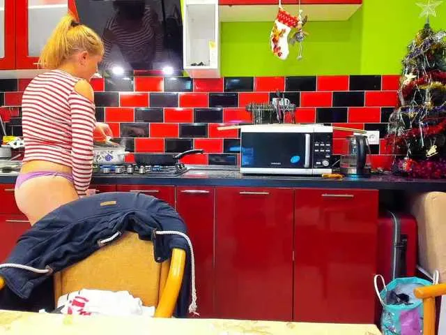 Live sex webcam photo for karolina1908 #240916846
