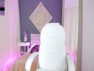 Live sex webcam photo for Karina_V #251796777