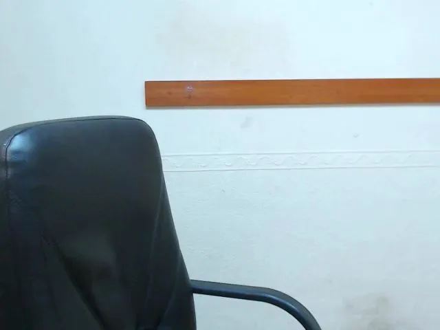 Live sex webcam photo for Miss_Vivian #254535935