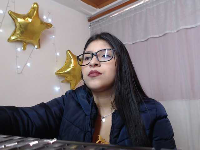 Live sex webcam photo for holly20a #287994818