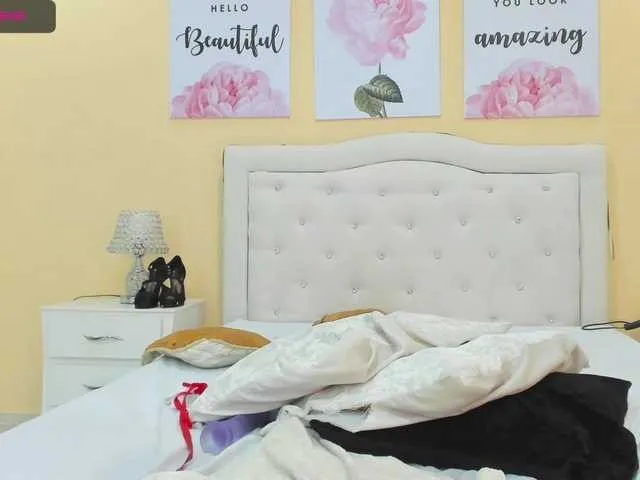 Live sex webcam photo for LanirTahurtt #247327345