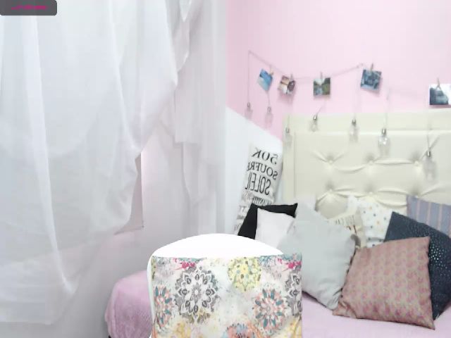 Live sex webcam photo for Pia_Smith_ #263139771