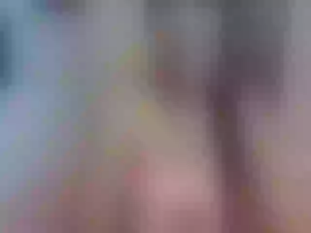 Live sex webcam photo for IndianMama #254493647