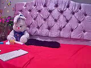 Live sex webcam photo for Danik_0815 #242680850