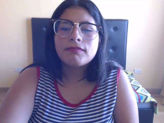 Live sex webcam photo for Aishafoxxx #262301197