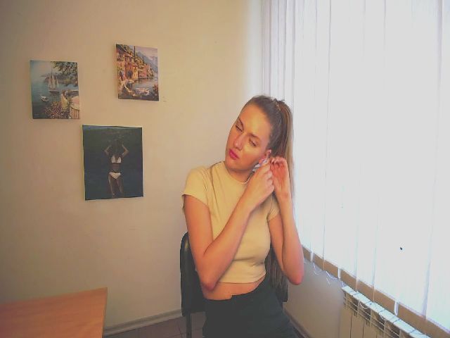 Live sex webcam photo for Likainflower #263660525