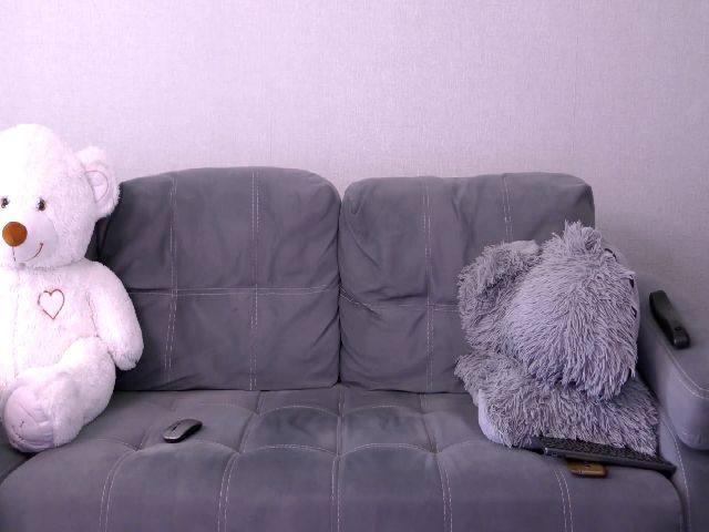 Live sex webcam photo for EvelinaFox #253687899