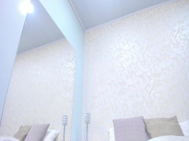 Live sex webcam photo for VioletaRoux #253711512