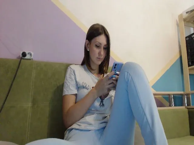 Live sex webcam photo for NikkiKiss_ #254729131