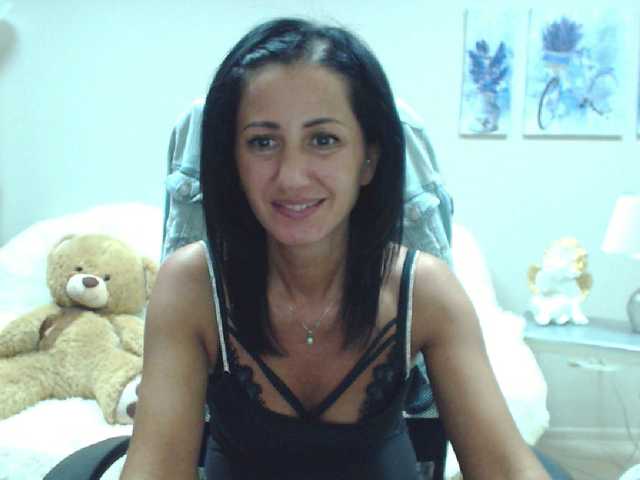 Live sex webcam photo for EruEru #242702039